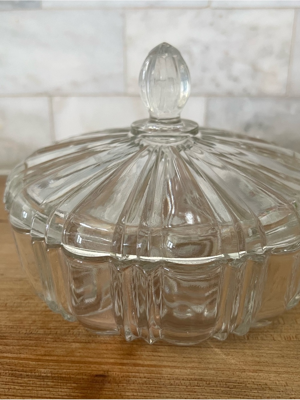 JEWELRY AND MAKE UP STORAGE Anchor Hocking Clear Glass Lidded Candy Dish